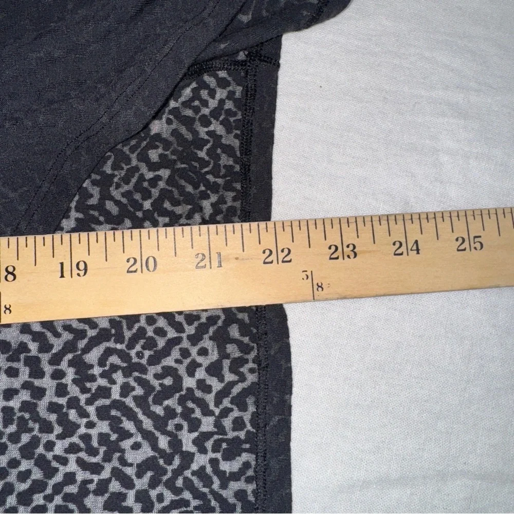 Lululemon Athletica Black Short Sleeve Top Women Small Sheer‎ Casual Flowy #cc